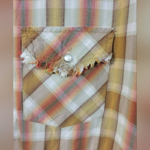 BKE 67 Shirt - Picture 2 of 9